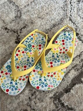 Old Navy Yellow Floral Kids Flip Flops